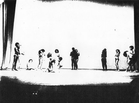 Cena da montagem original do Laborarte, em 1972. Foto: http://historiadoteatromaranhense.blogspot.com.br