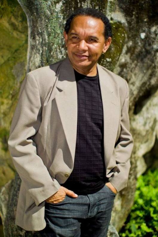 O poeta Salgado Maranhão em foto de seu fb