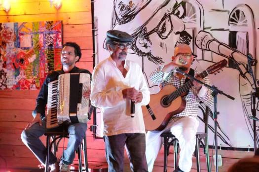 Joãozinho Ribeiro durante apresentação da temporada Milhões de Uns. Foto: Ton Bezerra