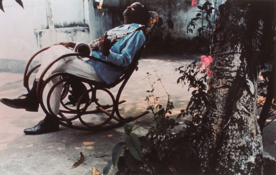 Pixinguinha fotografado em 1968 por Walter Firmo, cujo acervo pertence atualmente ao Instituto Moreira Salles (IMS). Reprodução